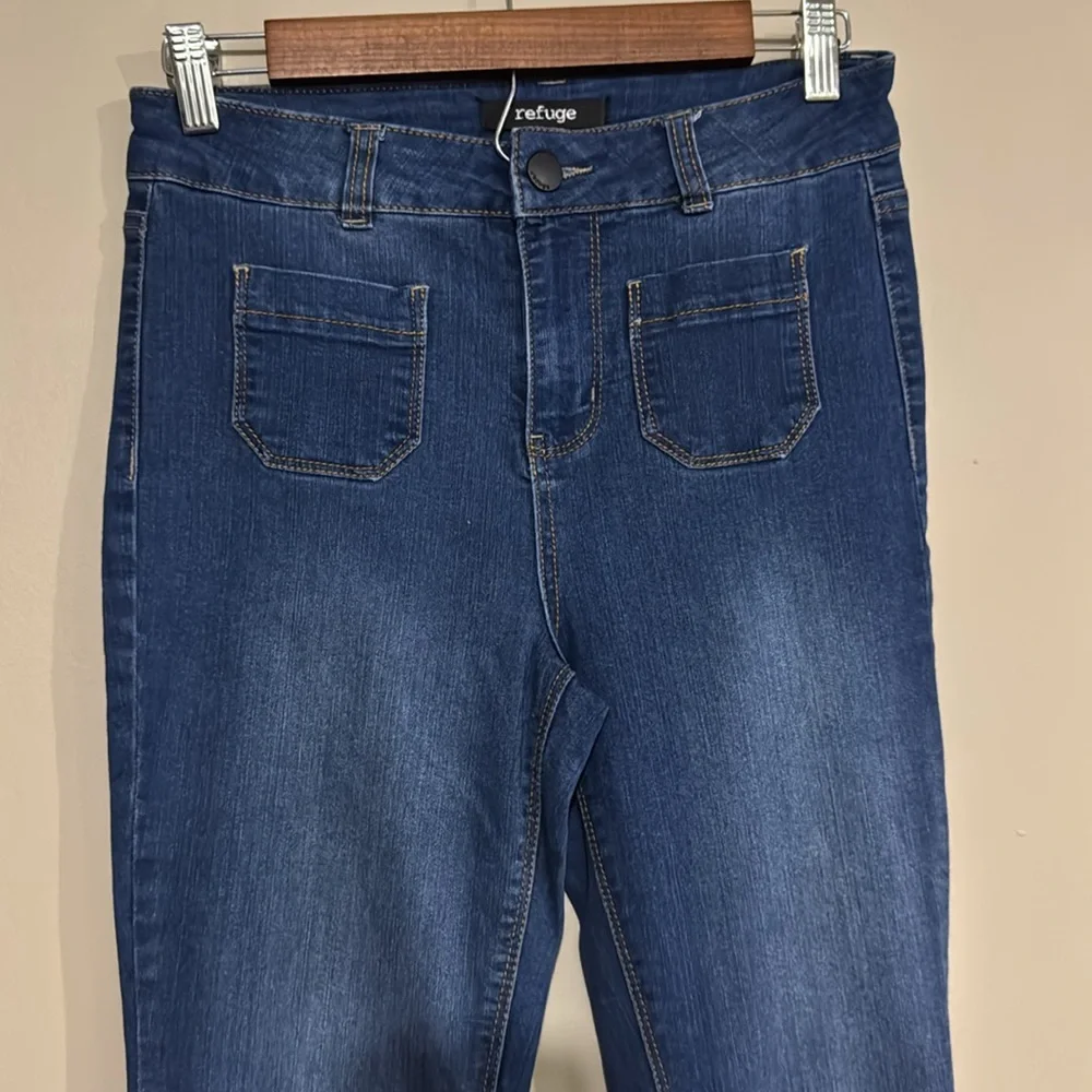 Refuge Women's Blue Flared Jeans Women's Size 4
